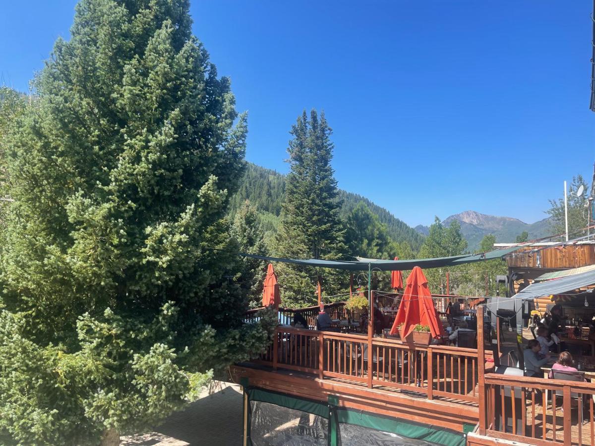 Silver Fork Lodge & Restaurant Brighton Экстерьер фото