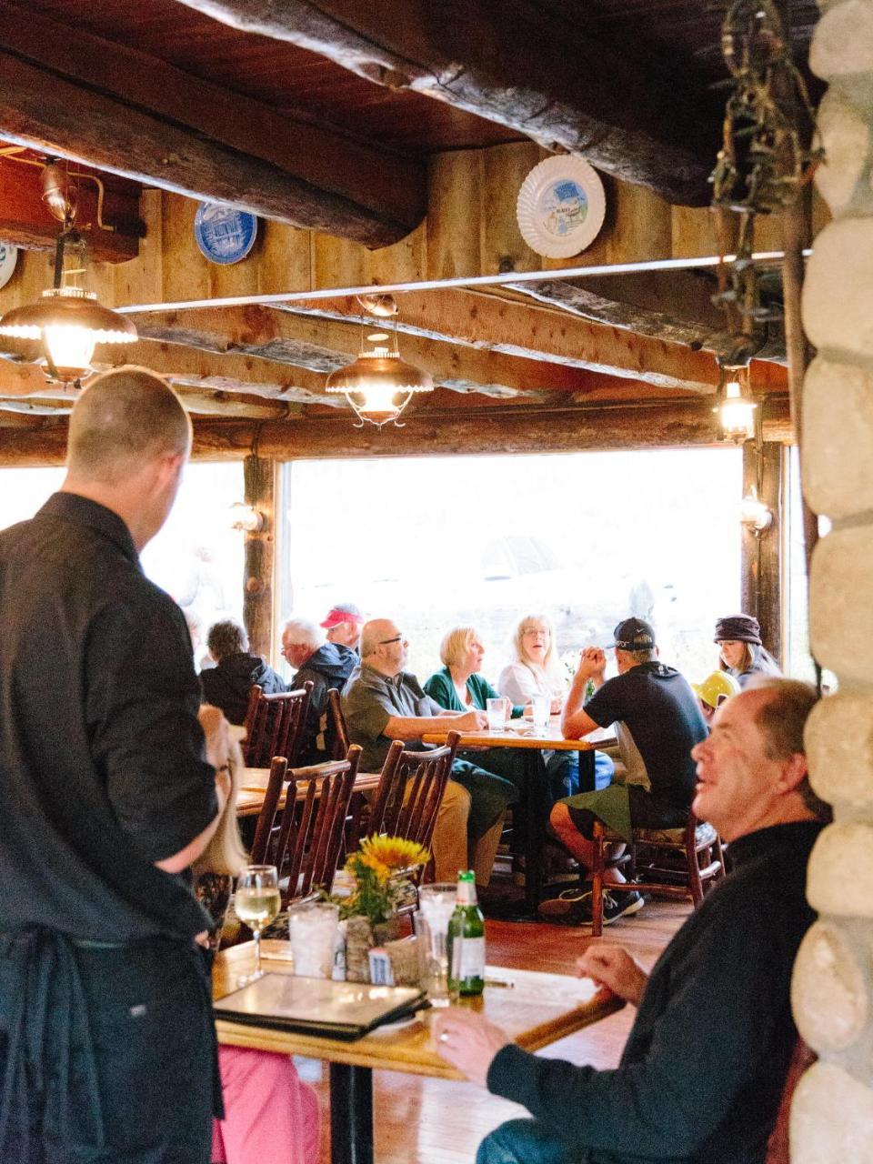 Silver Fork Lodge & Restaurant Brighton Экстерьер фото